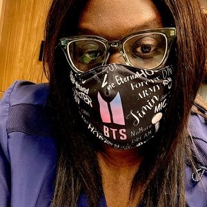 Meet your Posher, Courtney